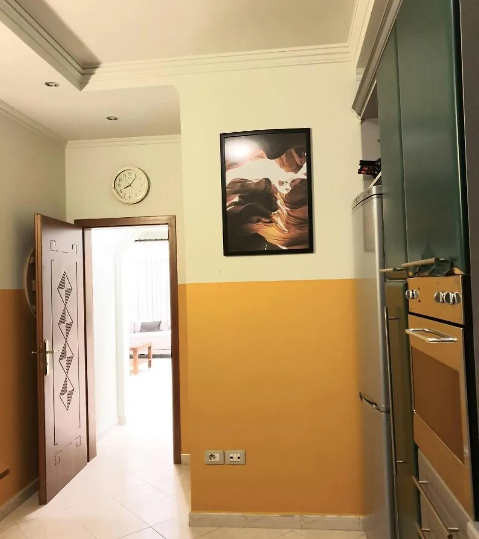 City Center Villa Tirana 0*,